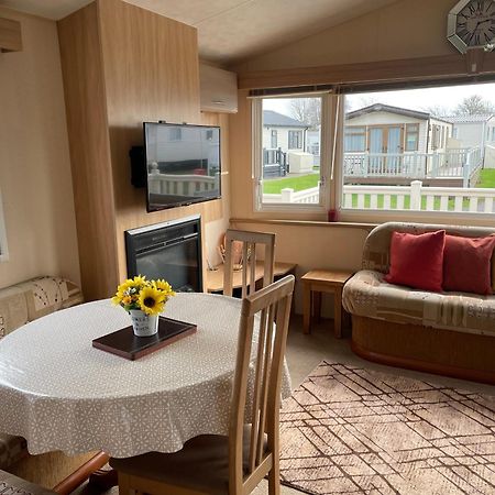 Cosy 3 Bedroom Caravan, South Cerney Zewnętrze zdjęcie