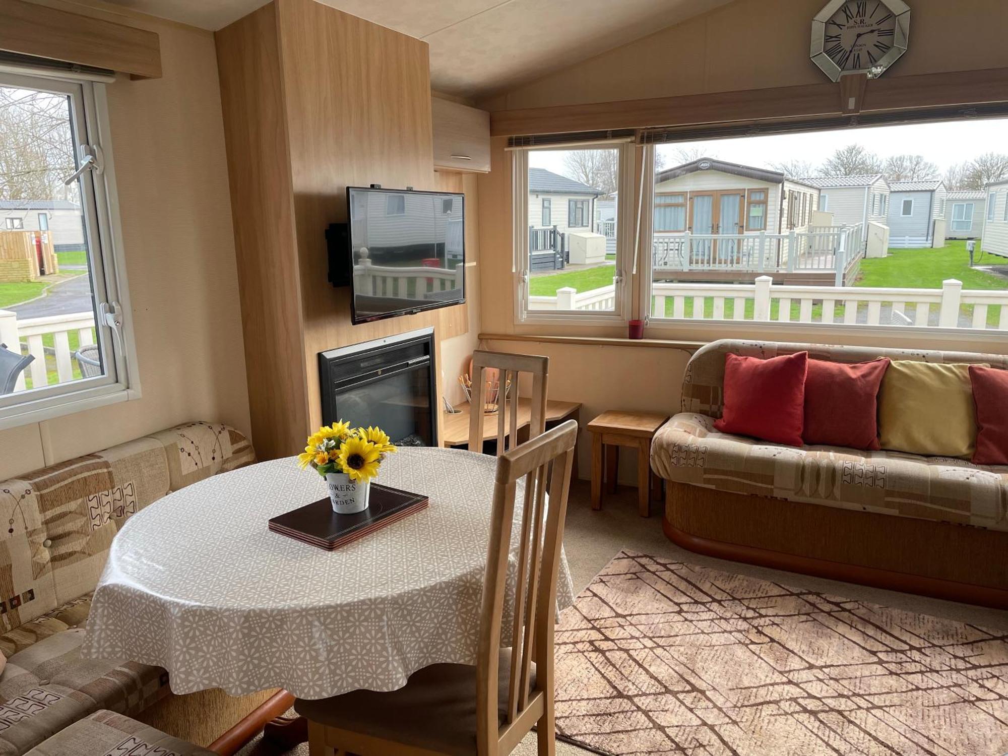 Cosy 3 Bedroom Caravan, South Cerney Zewnętrze zdjęcie